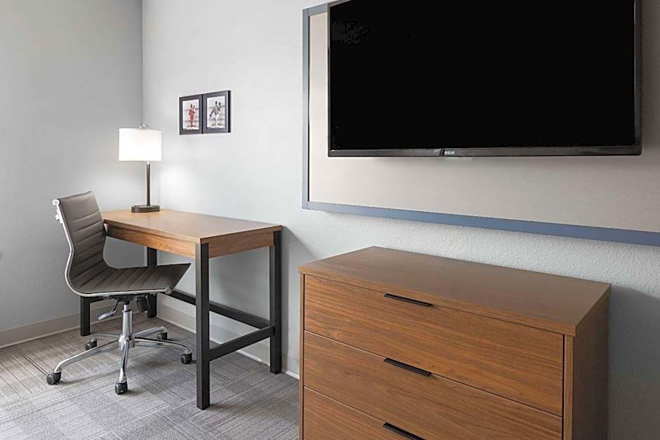 AmericInn by Wyndham Iron Mountain