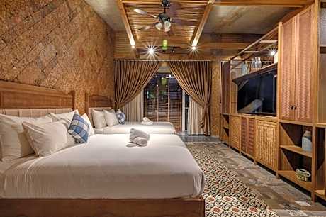 Apartment with Garden View