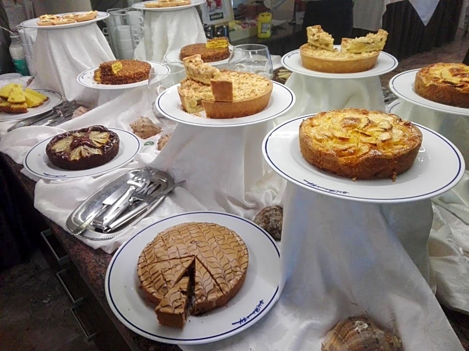California Pastry Hotel