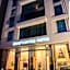 King Suites Hotel
