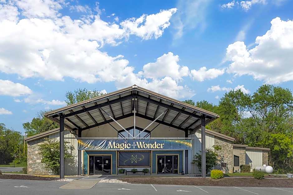 Best Western Plus Revere Inn & Suites