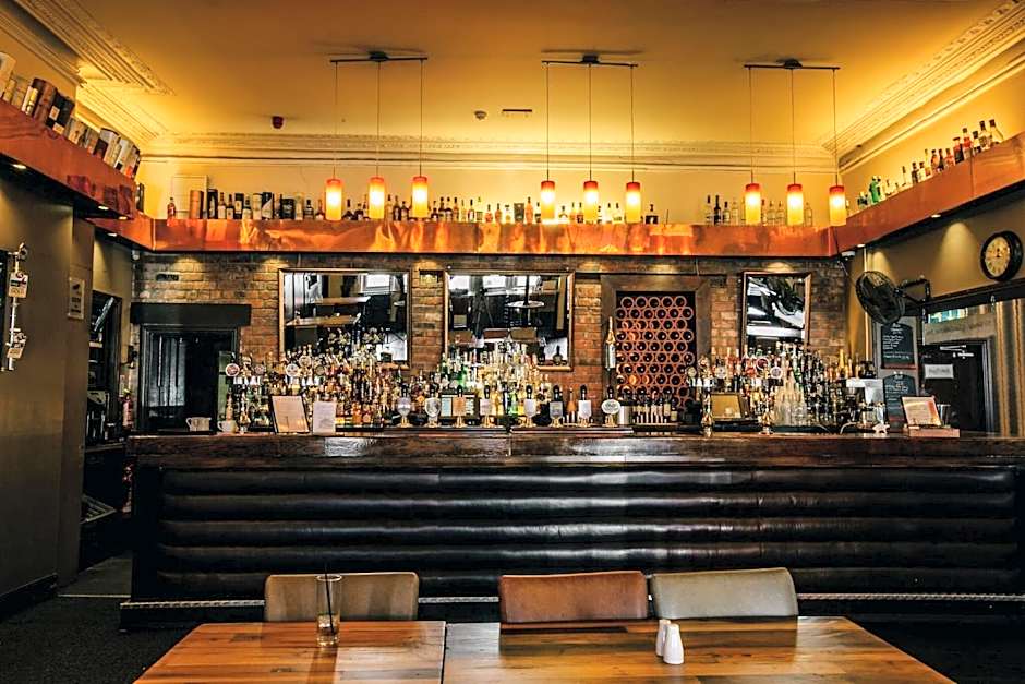 The Duke of Edinburgh Hotel & Bar