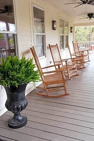 Stonehill's Farmhouse