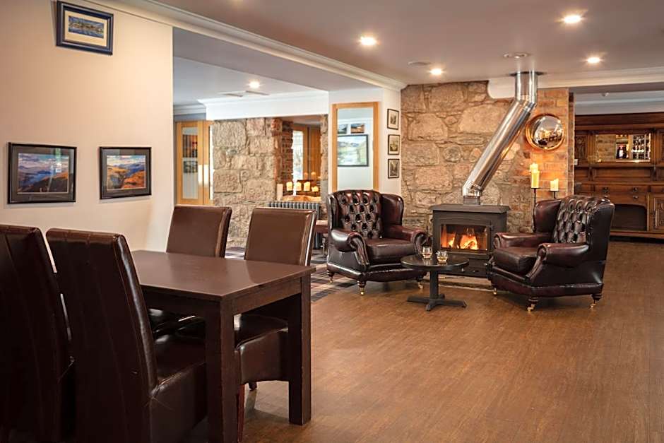 The Brander Lodge Hotel and Bistro