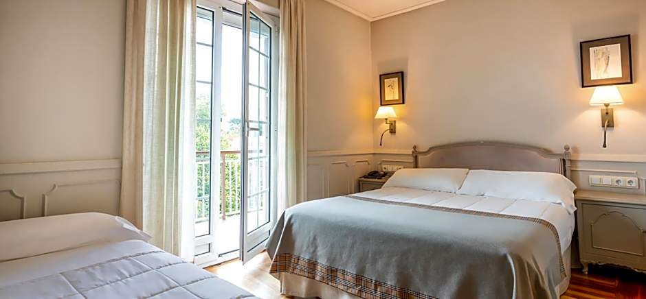 Hotel Alcazar Irun - Centro Ciudad