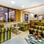 La Quinta Inn & Suites by Wyndham Chicago Willowbrook