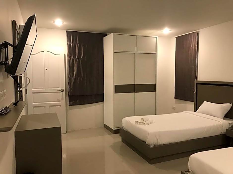 S.E.T Thanmongkol Residence