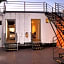 Container Inn