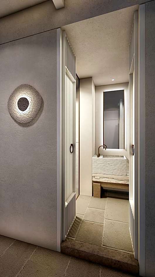 Meros, Santikos Collection