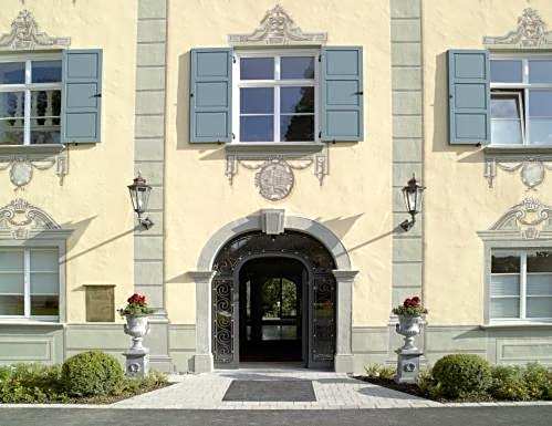 Schloss Neutrauchburg