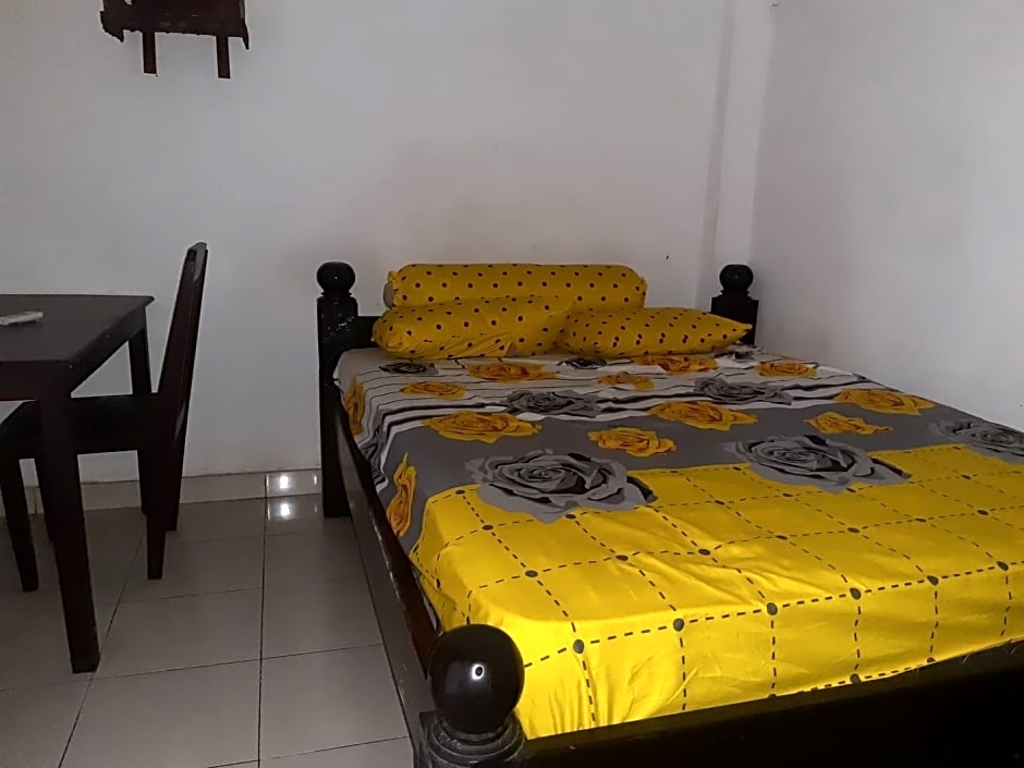 OYO 90810 Ravaya Homestay
