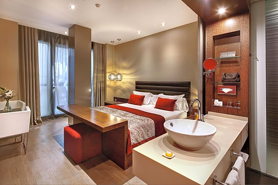 Olivia Plaza Hotel