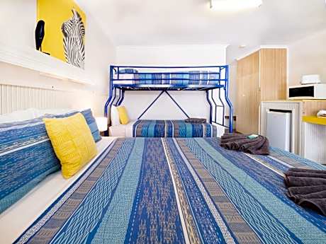 Classic Quadruple Room