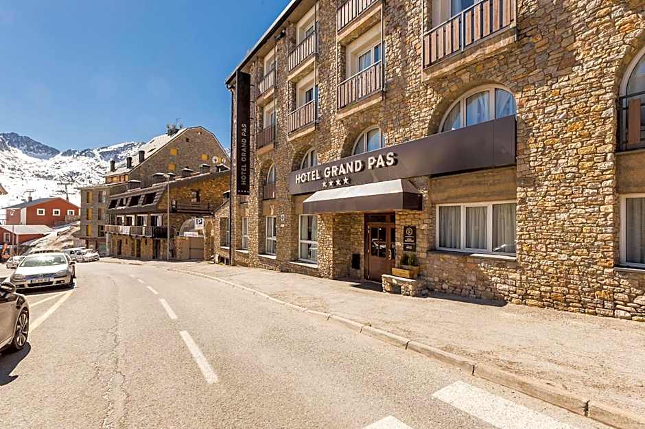 Hotel Grand Pas by Nexta