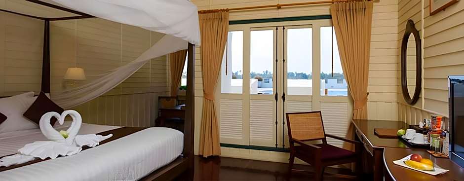 Kalanan Riverside Resort