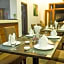 Yeak Loam Hotel