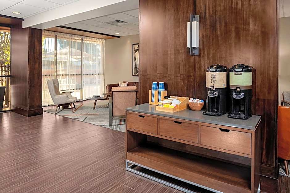 Four Points By Sheraton Memphis East