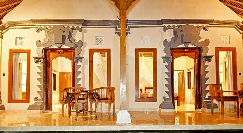 Mushroom Beach Bungalow