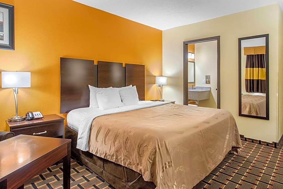 Quality Inn Grand Rapids Near Downtown