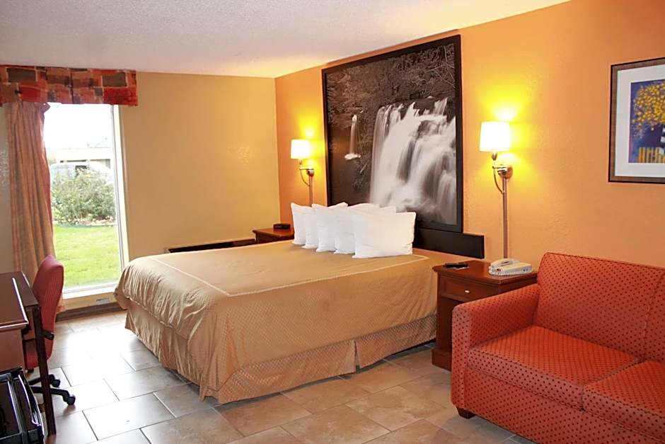 Fairview Inn & Suite