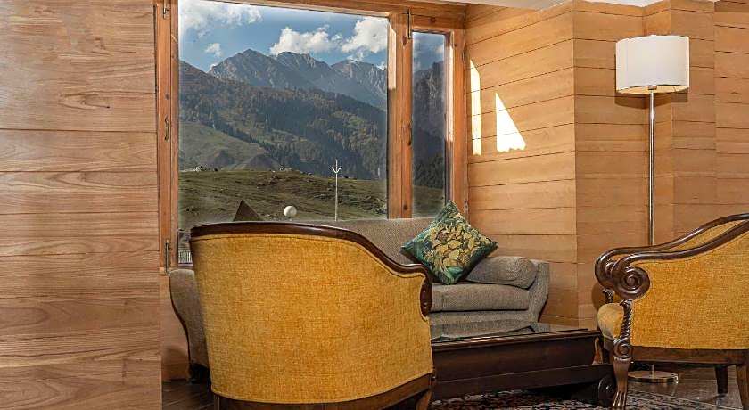 Country Inn & Suites by Radisson, Sonamarg