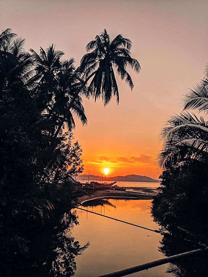 NoBi's Inn, Port Barton