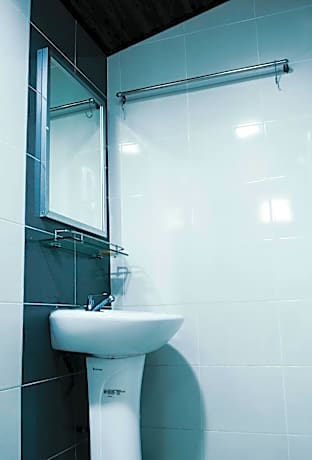 Triple Room with Bathroom