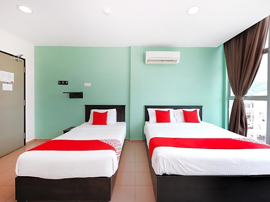 OYO 816 Hotel De Kiara