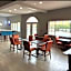 La Quinta Inn & Suites by Wyndham Safford Copper Valley
