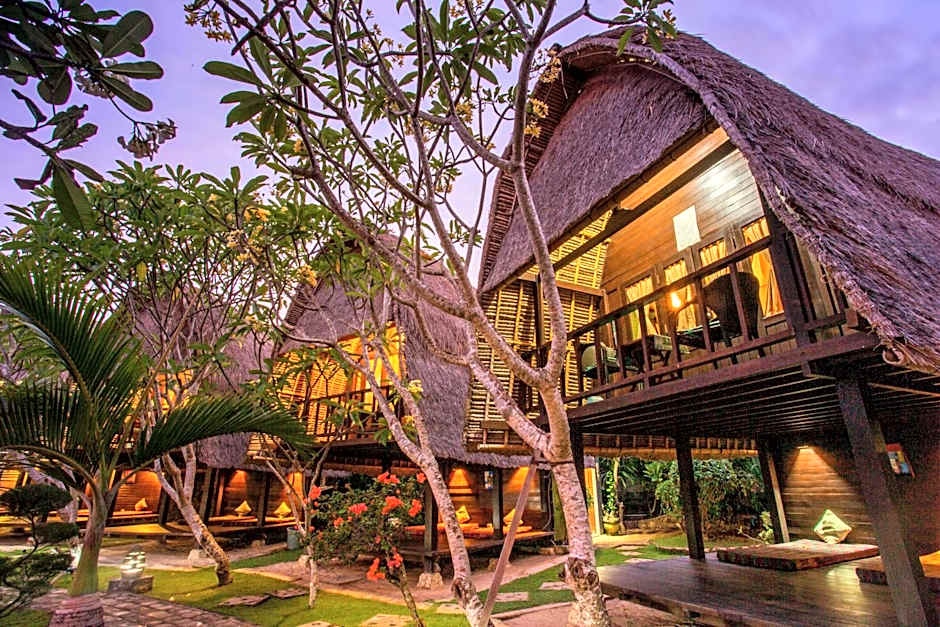 Nanuk's Bungalows