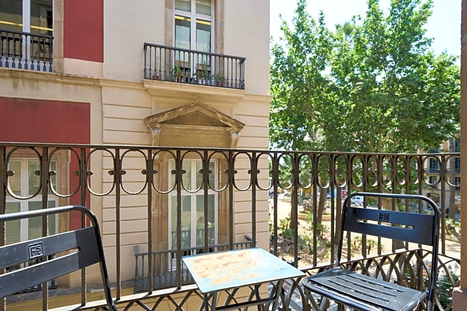 Catalonia Port Hotel