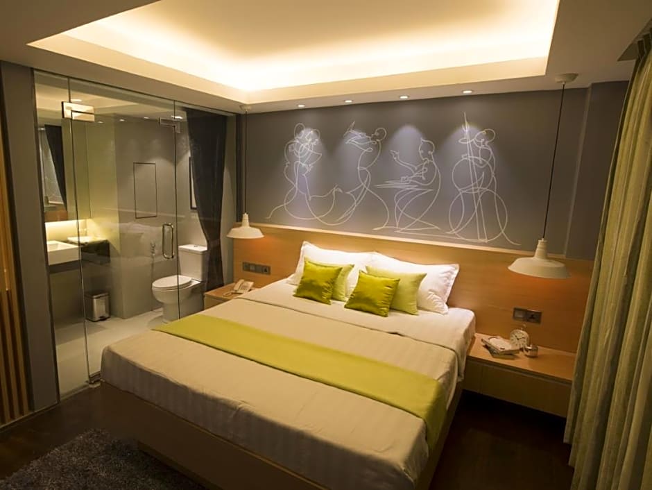 Shwe Pyi San Yar Hotel