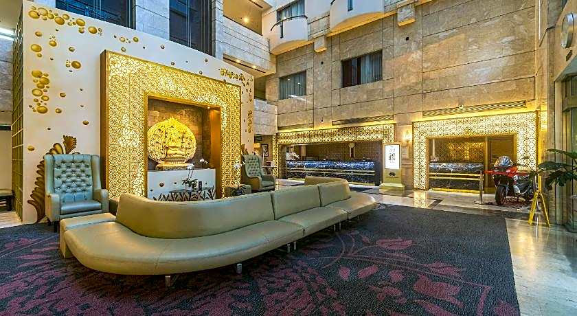 Surabaya Suites Hotel Powered by Archipelago