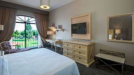 Standard King Room - Top Floor