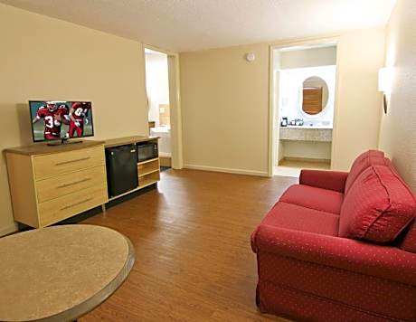 Two Room Suite with One King Bed with Spa Bath Non-Smoking