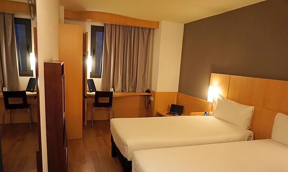 Ibis Girona