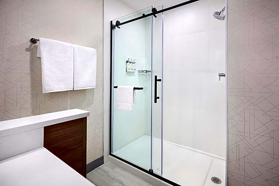 Holiday Inn Express Hamilton Upper James By IHG