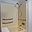 La Quinta Inn & Suites by Wyndham Little Rock North - Mccain Mall