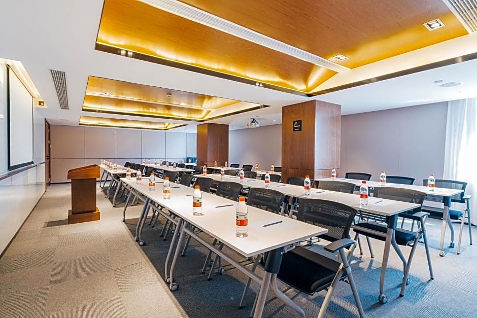 Atour Hotel (Lanzhou Xiguan Zhengning Rd)