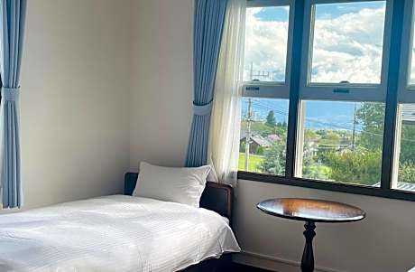 Triple Room with Mountain View