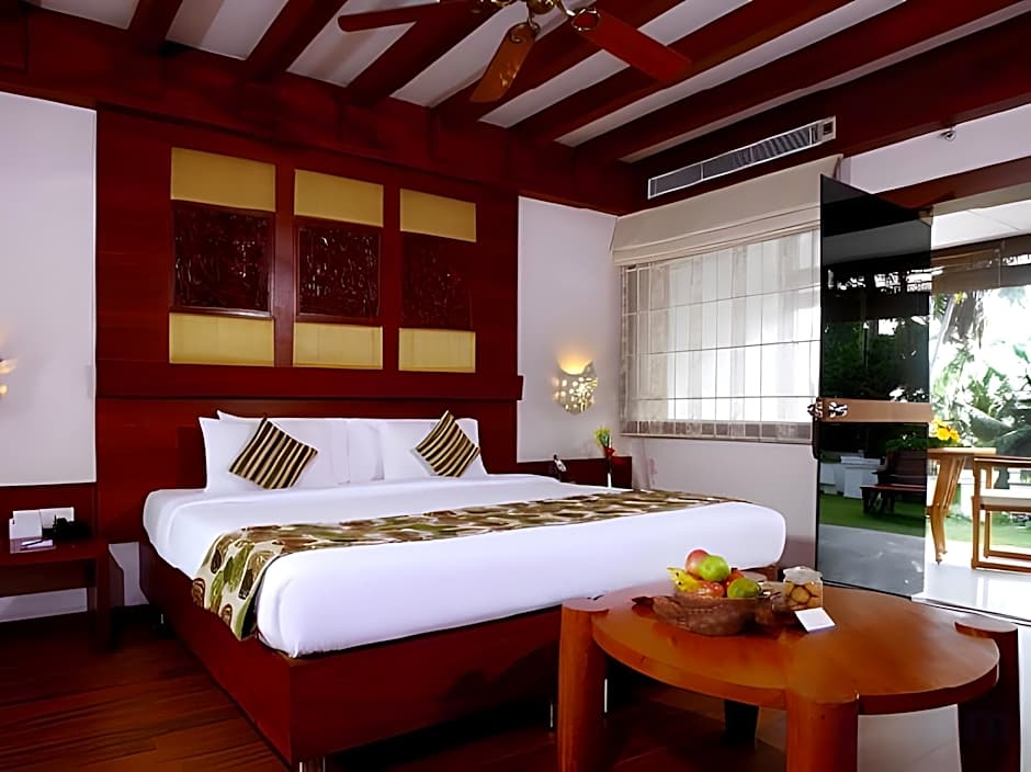 Gokulam Grand Turtle on the Beach Resort and Spa