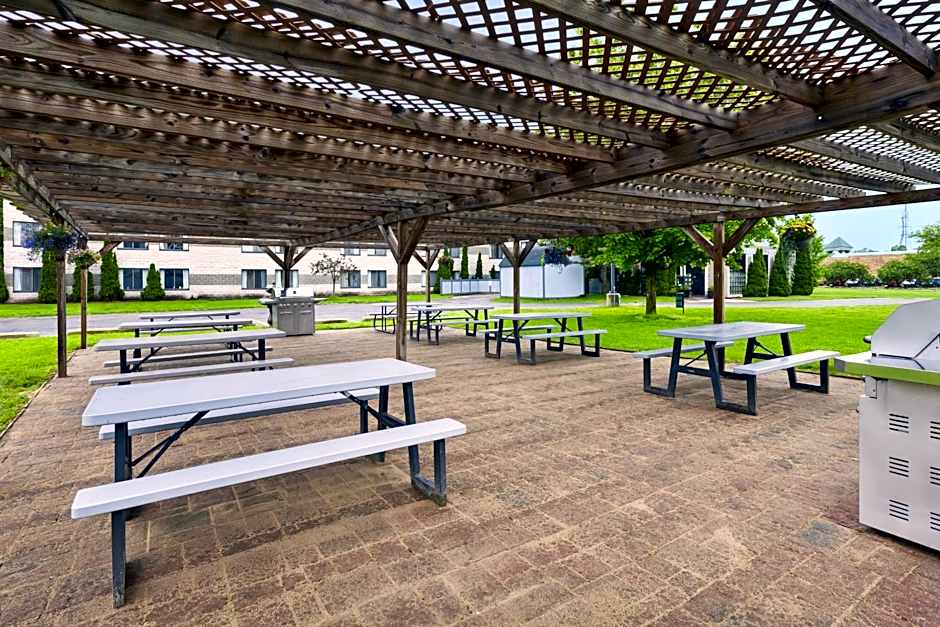 Candlewood Suites Grand Rapids Airport By IHG