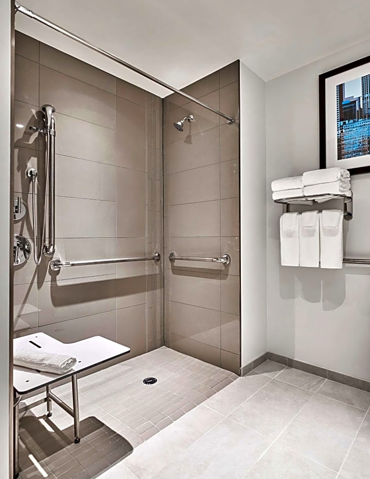 Hyatt Place Chicago Medical/University District