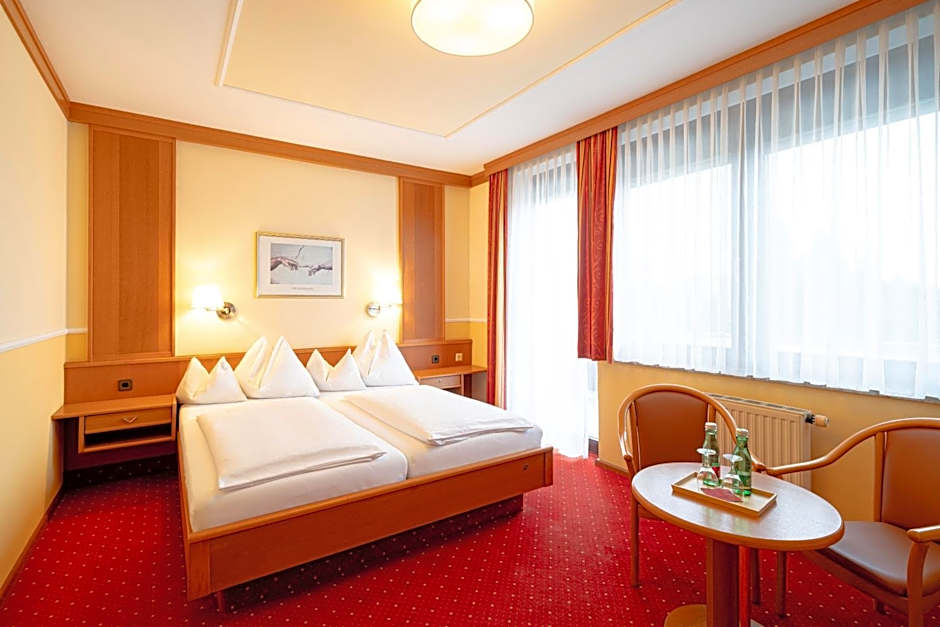 SCHACHENWALD Hotel & Restaurant I Free Parking