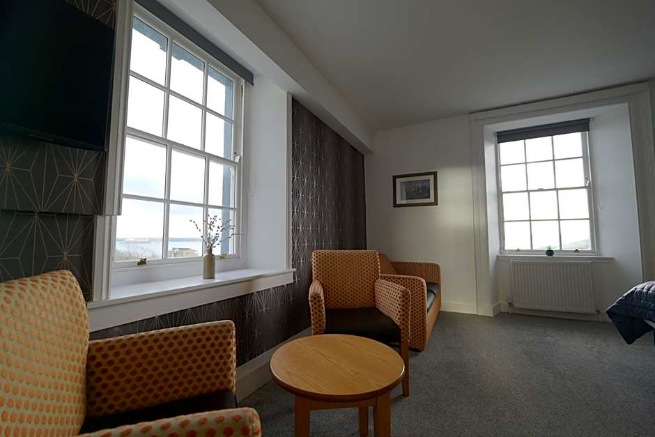 THE LORD NELSON HOTEL