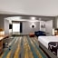 La Quinta Inn & Suites by Wyndham Knoxville Central Papermill