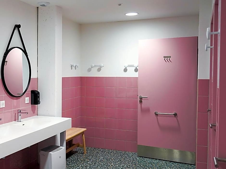 HEJMO Hostel
