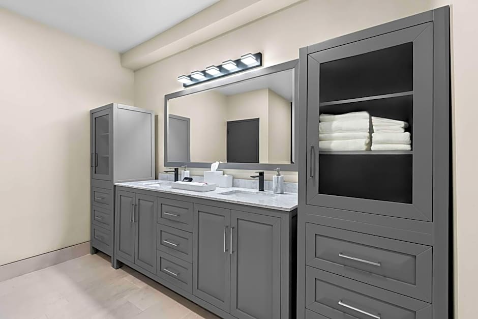 Latitude Suites Tinton Falls Eatontown - BW Premier Collection