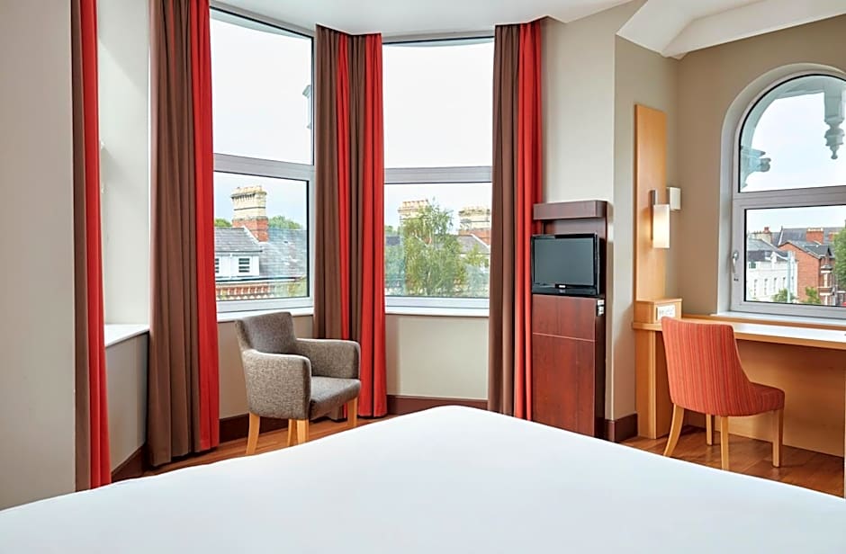 ibis Belfast Queens Quarter
