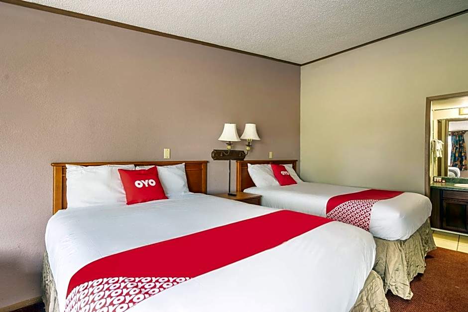 OYO Hotel Daleville AL Hwy 84